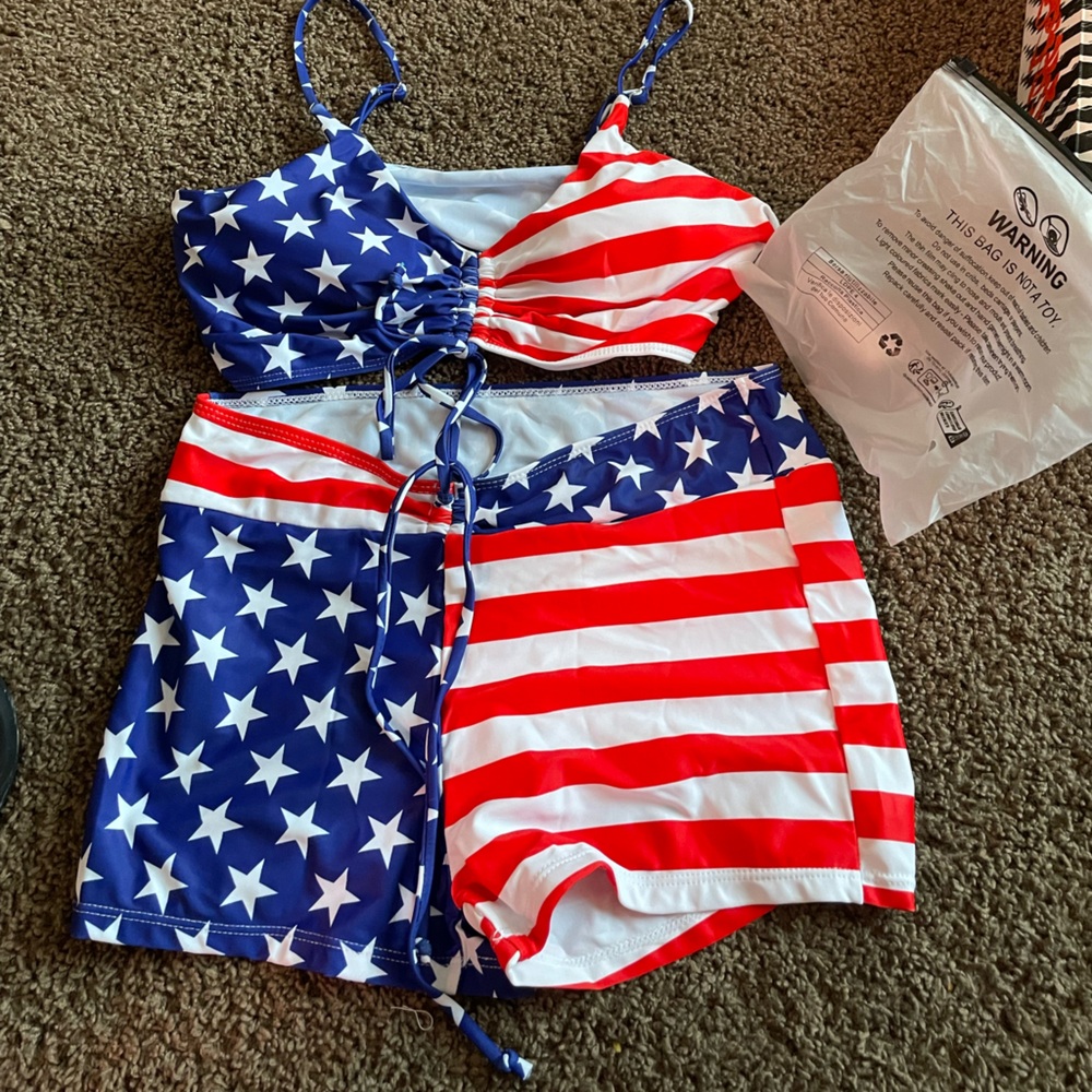 SHIEN American flag swimsuit(spandex shorts) large, brand new, never worn